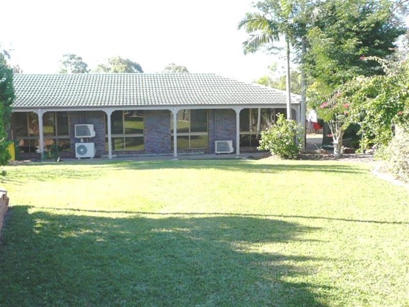 6 Tenterfield Court, Helensvale QLD 4212