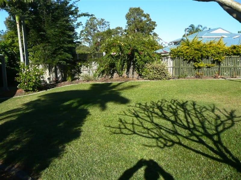 6 Tenterfield Court, Helensvale QLD 4212