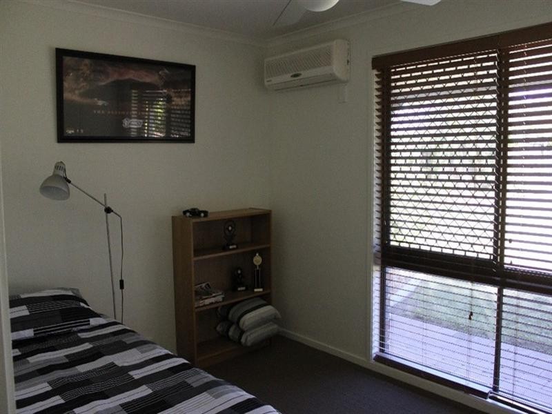 6 Tenterfield Court, Helensvale QLD 4212