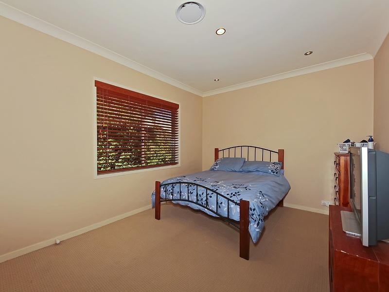 15 Oceanis Drive, Oxenford QLD 4210