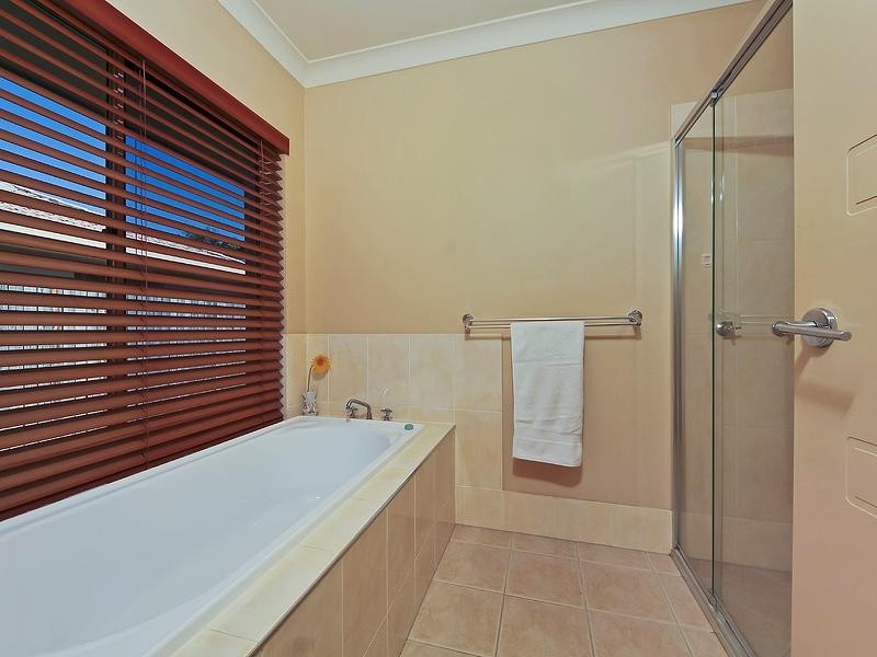 15 Oceanis Drive, Oxenford QLD 4210