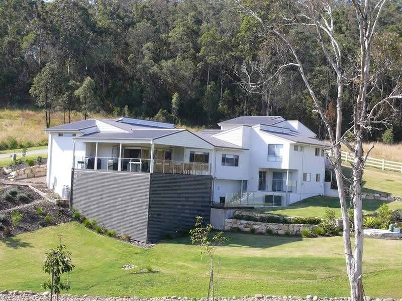 28 Huntington Drive, Maudsland QLD 4210