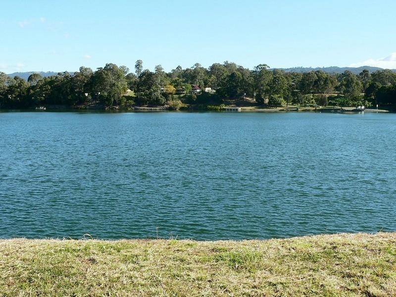 43 Brittany Drive, Oxenford QLD 4210