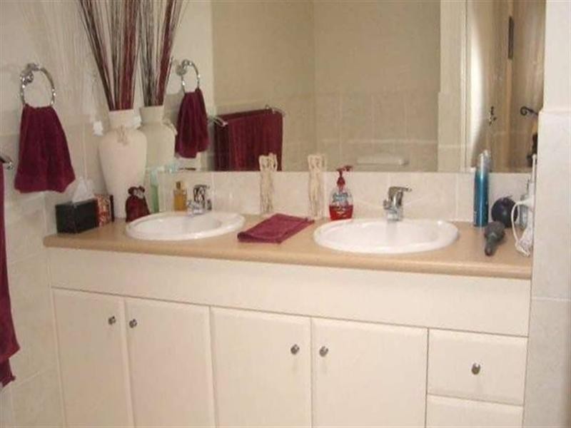 23 Ken Crescent, Helensvale QLD 4212