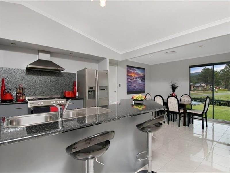 1 Lookout Place, Mount Nathan QLD 4211