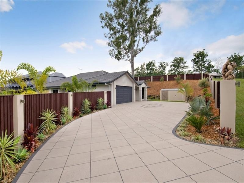 1 Lookout Place, Mount Nathan QLD 4211