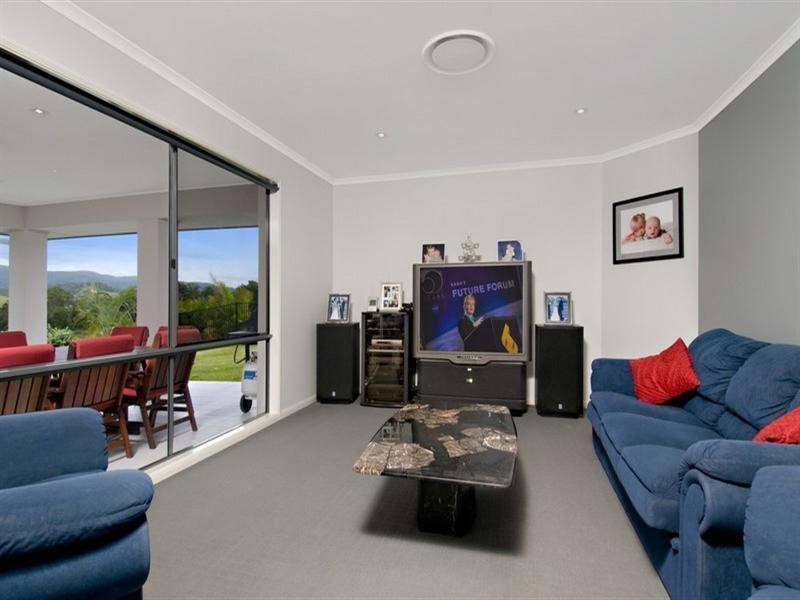 1 Lookout Place, Mount Nathan QLD 4211
