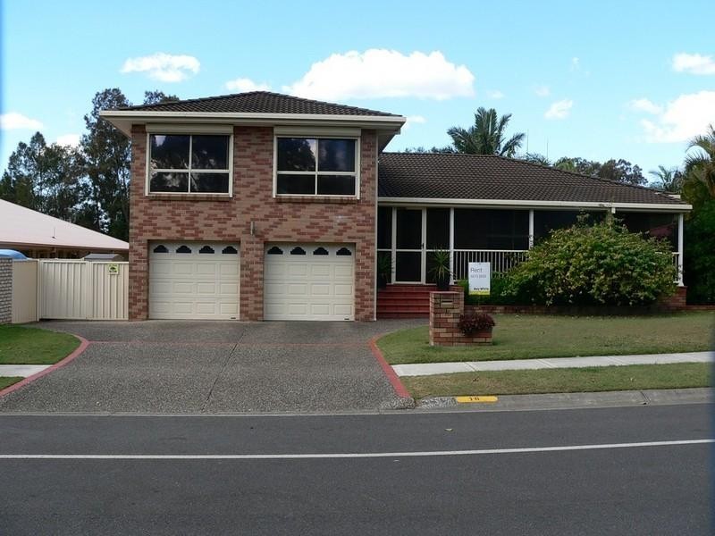 16 Gippsland Drive, Helensvale QLD 4212