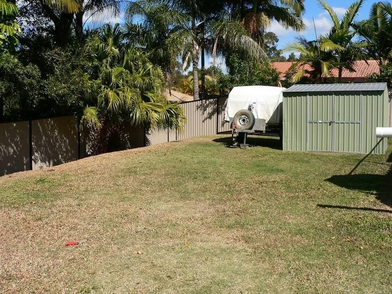 3 Rosedale Place, Helensvale QLD 4212