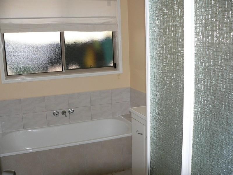 3 Rosedale Place, Helensvale QLD 4212