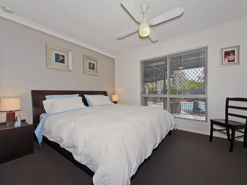 19 Rosedale Place, Helensvale QLD 4212