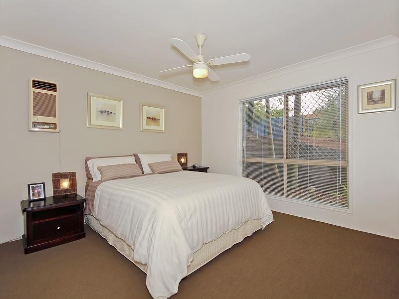 19 Rosedale Place, Helensvale QLD 4212