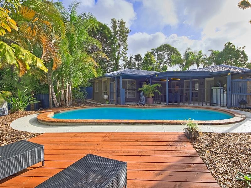 19 Rosedale Place, Helensvale QLD 4212