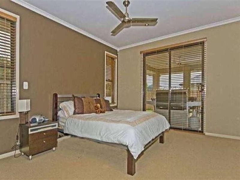 1 Oceanis Drive, Oxenford QLD 4210