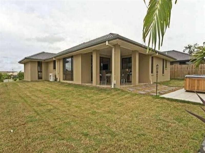 1 Oceanis Drive, Oxenford QLD 4210