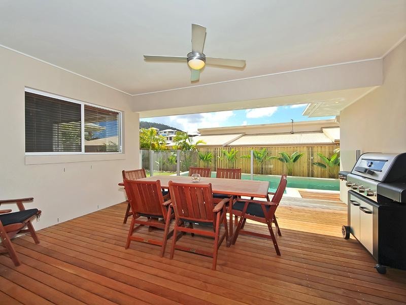 17 Garawarra Crescent, Upper Coomera QLD 4209