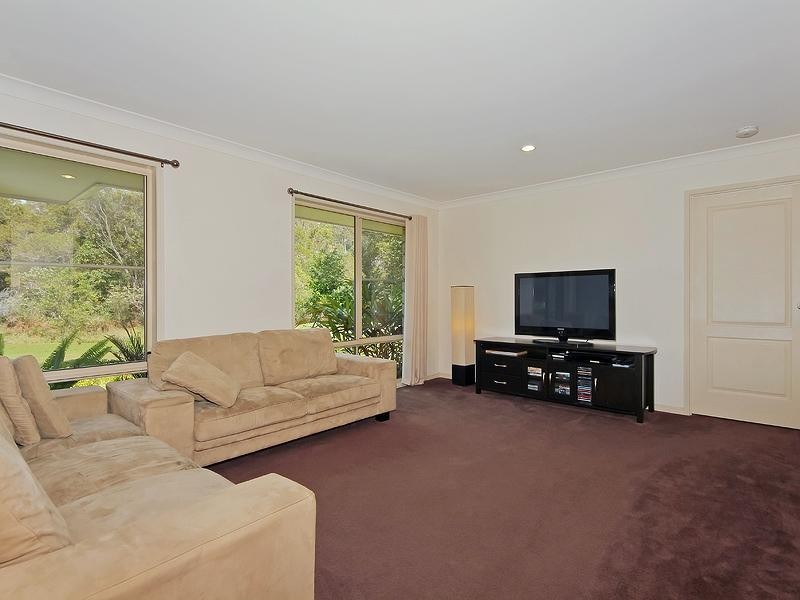 41 Mountain View Crest, Mount Nathan QLD 4211