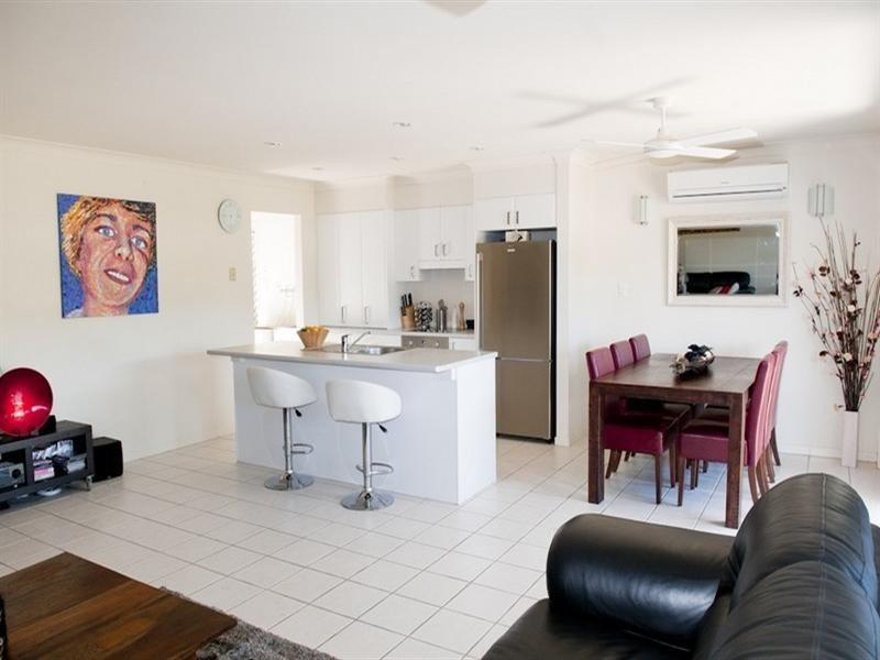 1/103 Wunburra Circuit, Pacific Pines QLD 4211