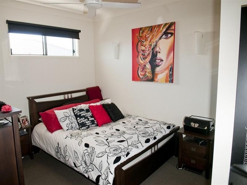 1/103 Wunburra Circuit, Pacific Pines QLD 4211