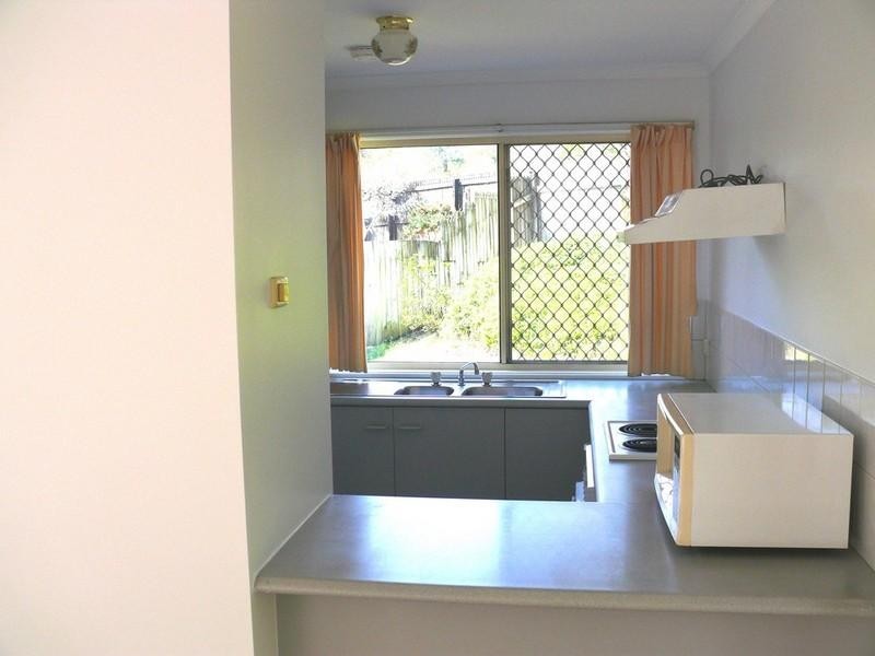 1/12 Helensvale Road, Helensvale QLD 4212