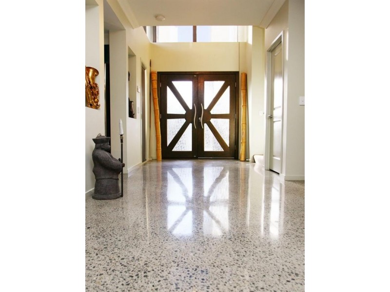 1 Village High Crescent, Coomera QLD 4209