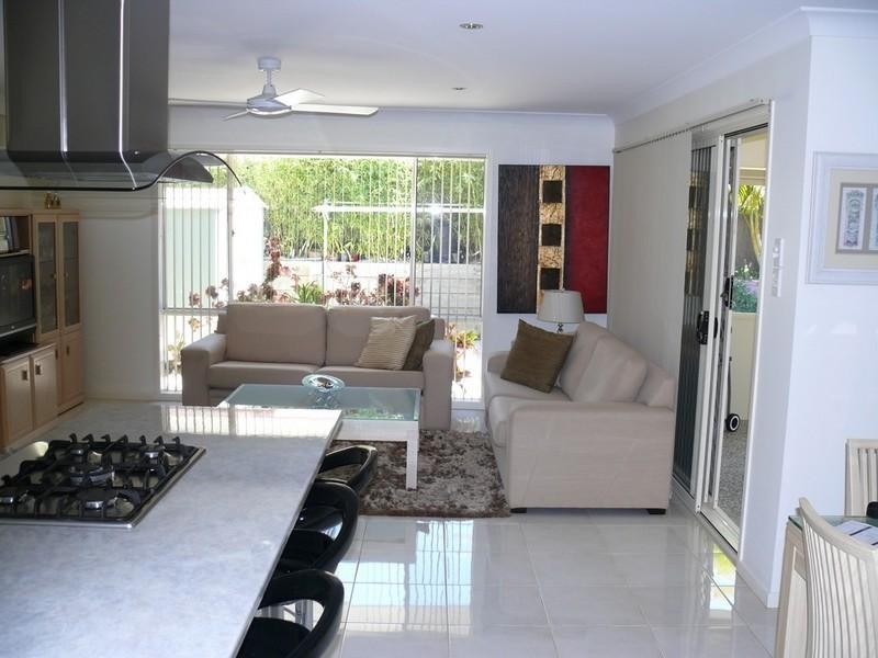 8 Candlebark Circuit, Upper Coomera QLD 4209