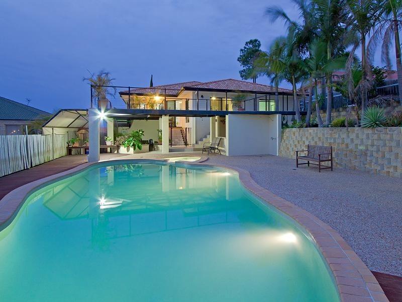 15 Mitaro Rise, Pacific Pines QLD 4211