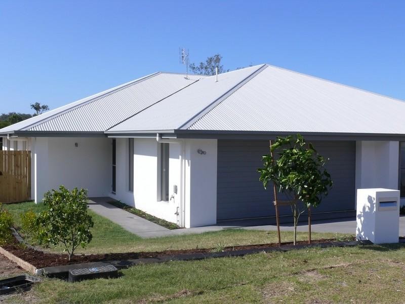 2/1 Humber Street, Upper Coomera QLD 4209