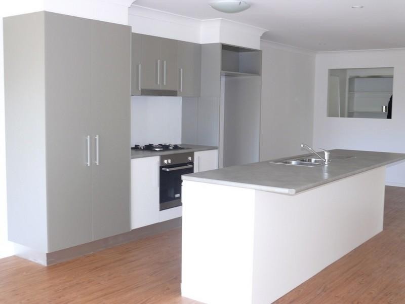 2/1 Humber Street, Upper Coomera QLD 4209