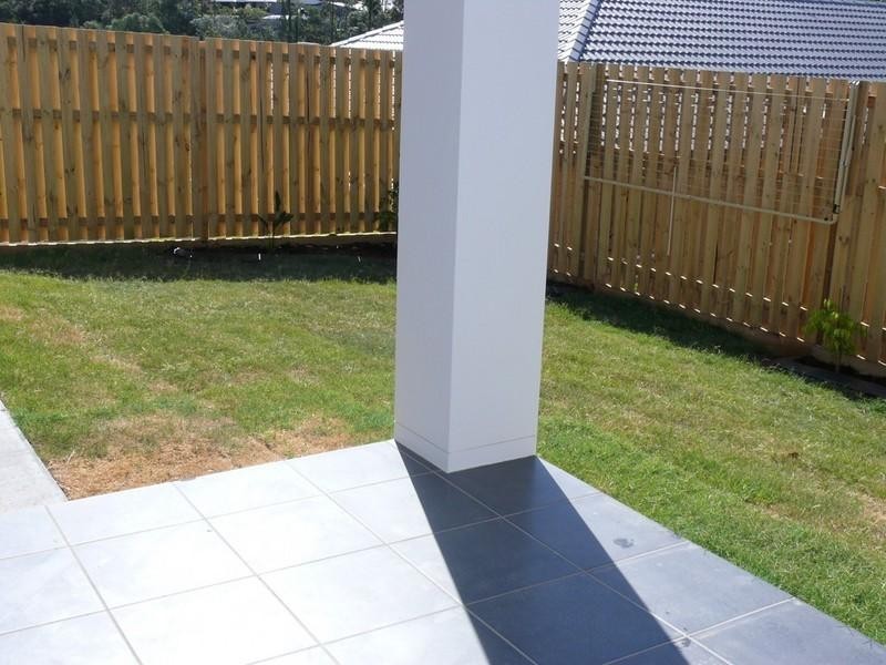 2/1 Humber Street, Upper Coomera QLD 4209