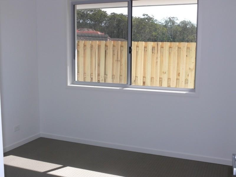 2/1 Humber Street, Upper Coomera QLD 4209