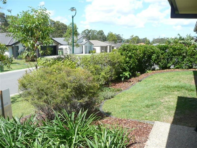 1/18 Firecrest Close, Upper Coomera QLD 4209
