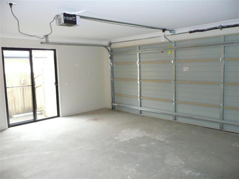 1/18 Firecrest Close, Upper Coomera QLD 4209