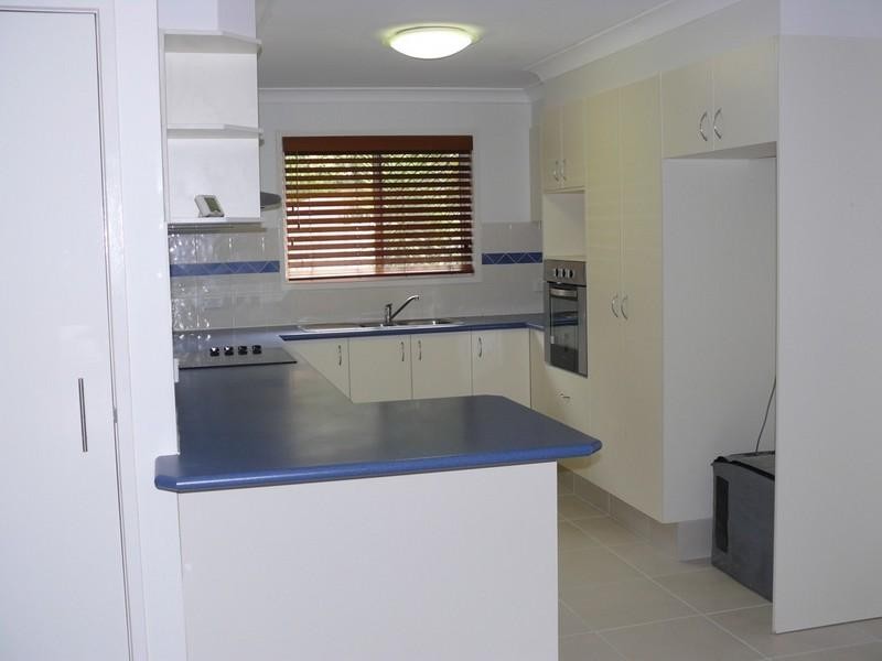 12 Halbury Court, Helensvale QLD 4212