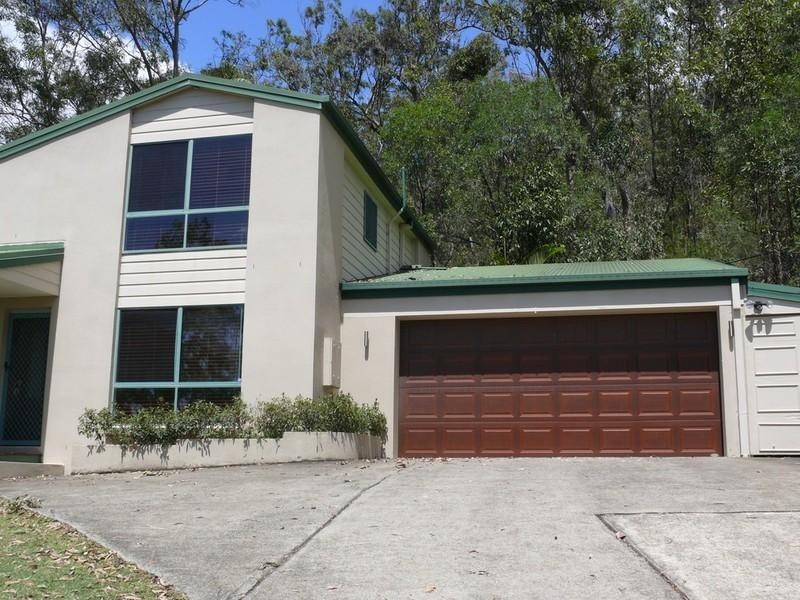 24 Wimbledon Way, Oxenford QLD 4210