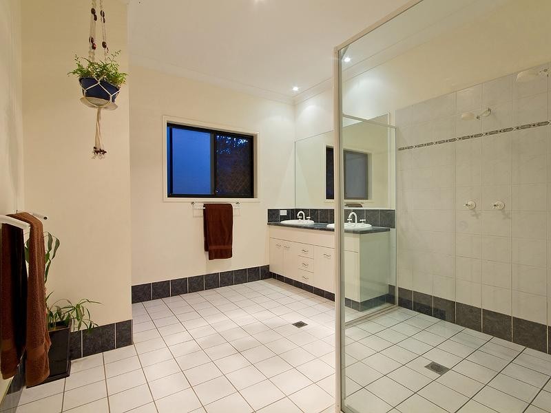 7 Fern Tree Gully Drive, Willow Vale QLD 4209