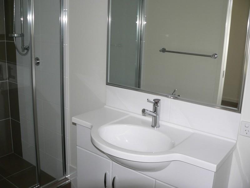 2/8 Mugello Drive, Oxenford QLD 4210