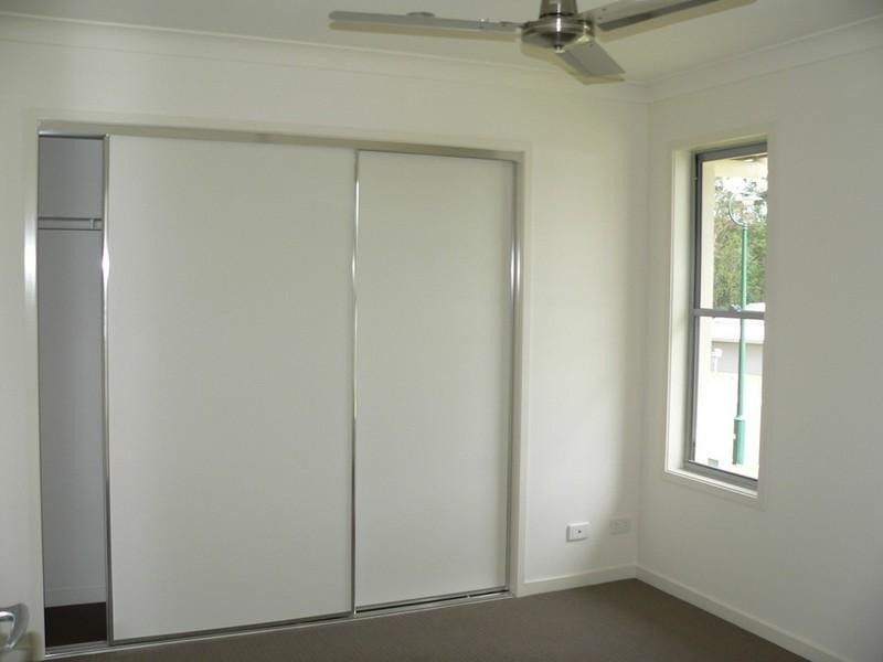 2/8 Mugello Drive, Oxenford QLD 4210