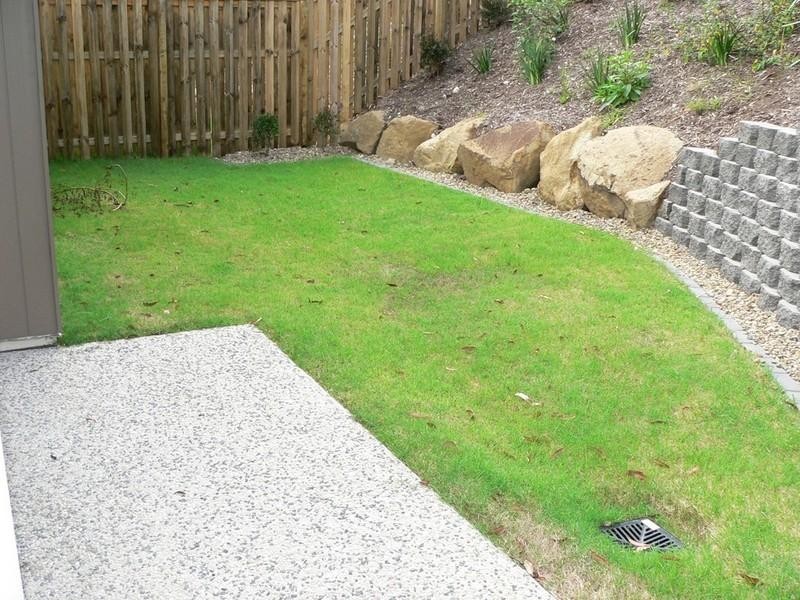 2/8 Mugello Drive, Oxenford QLD 4210