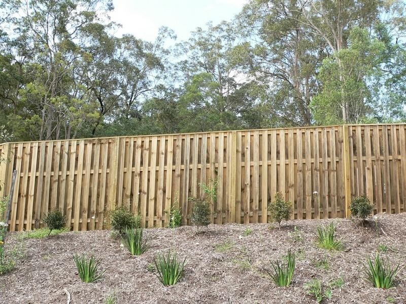 1/8 Mugello Drive, Oxenford QLD 4210