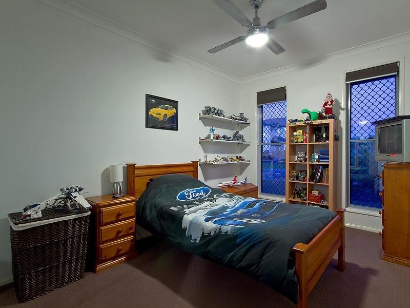 8 Rushcutter Avenue, Oxenford QLD 4210