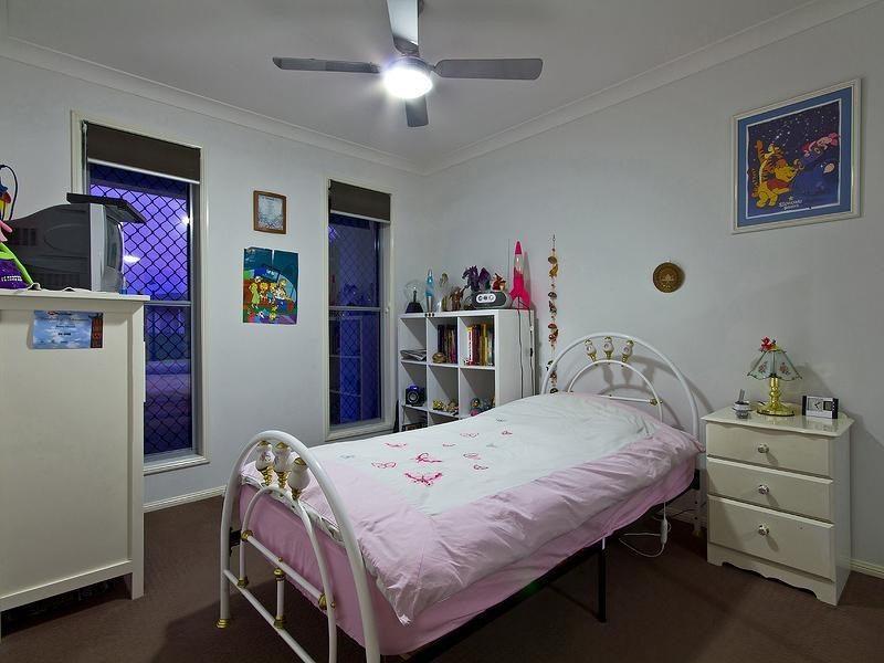 8 Rushcutter Avenue, Oxenford QLD 4210