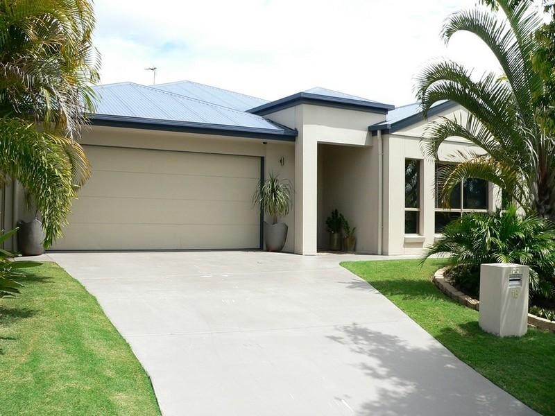 18 Irvine Street, Pacific Pines QLD 4211