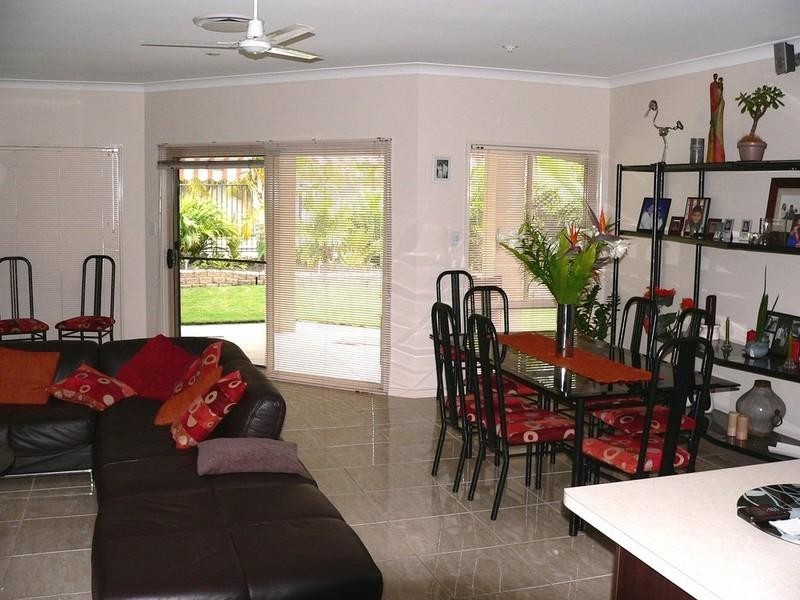 18 Irvine Street, Pacific Pines QLD 4211