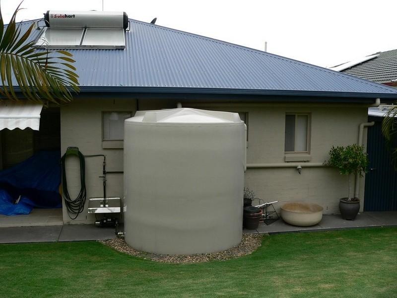 18 Irvine Street, Pacific Pines QLD 4211