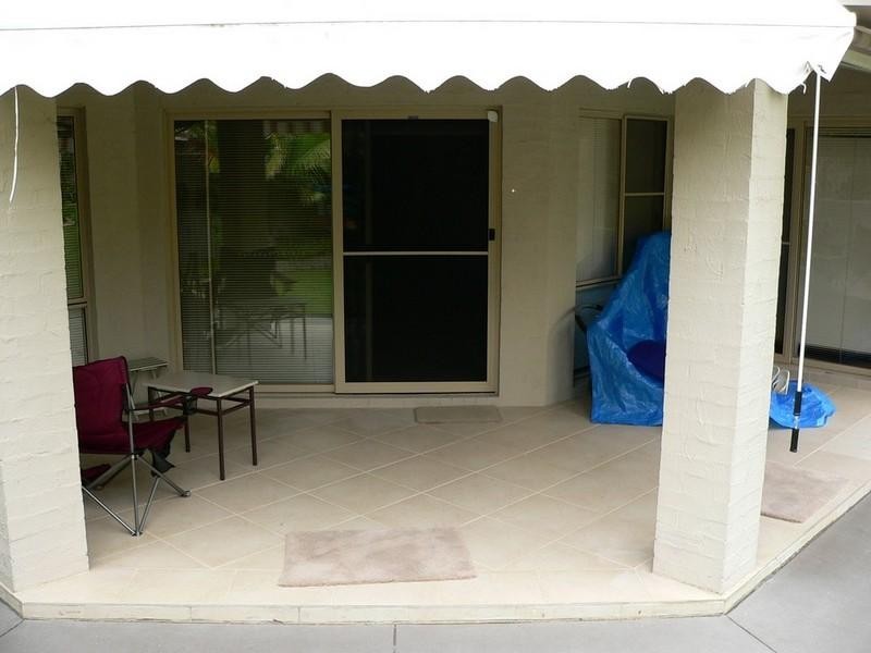 18 Irvine Street, Pacific Pines QLD 4211