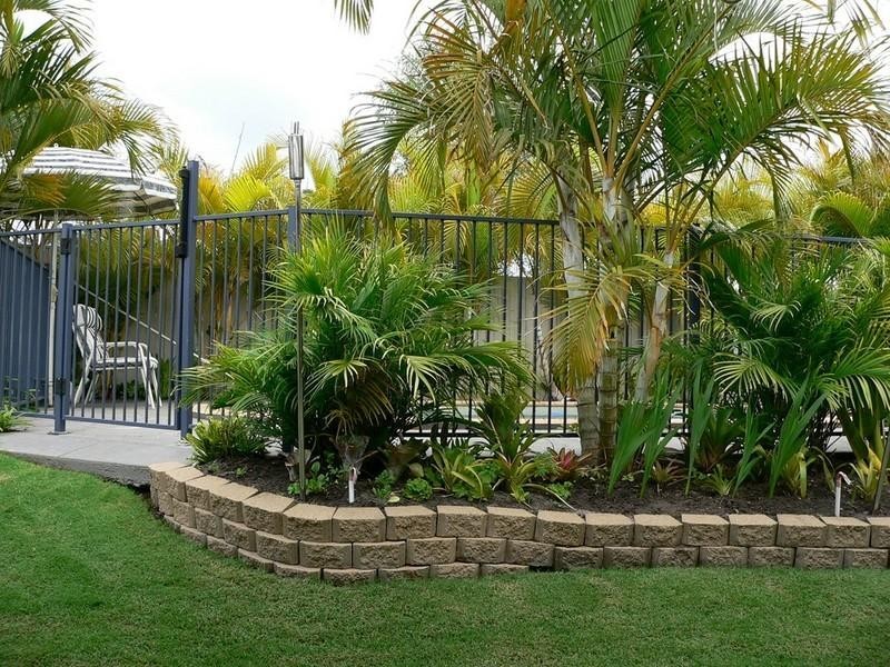 18 Irvine Street, Pacific Pines QLD 4211