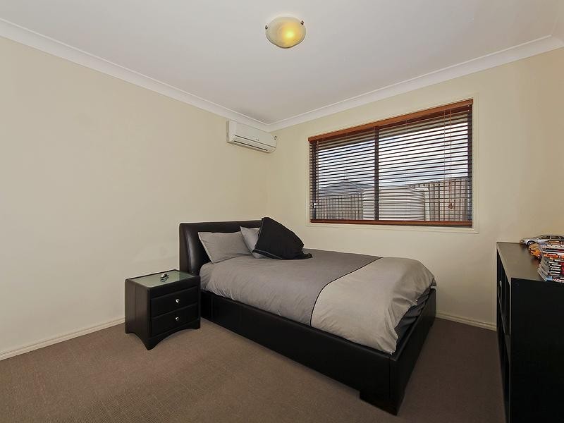16 Torrington Street, Upper Coomera QLD 4209