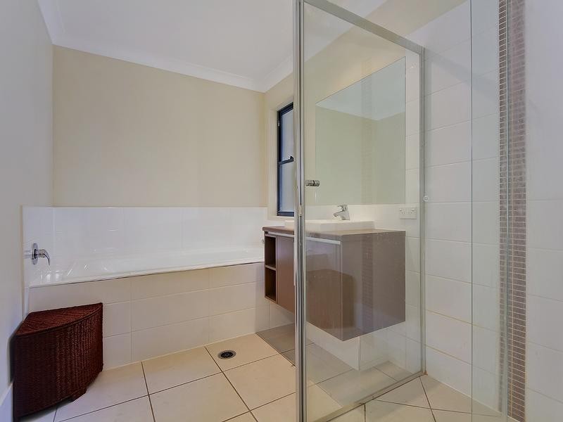 16 Torrington Street, Upper Coomera QLD 4209