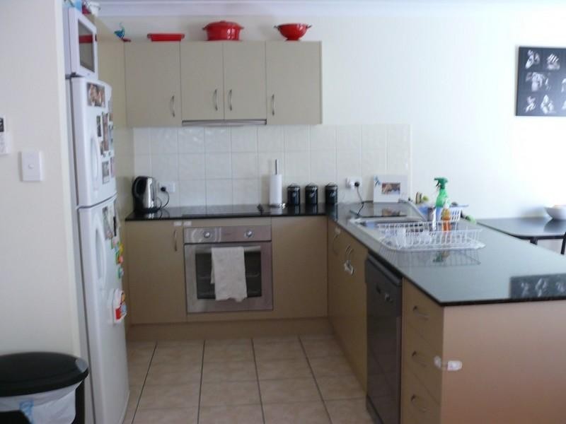 2/1 Carnarvon Court, Oxenford QLD 4210